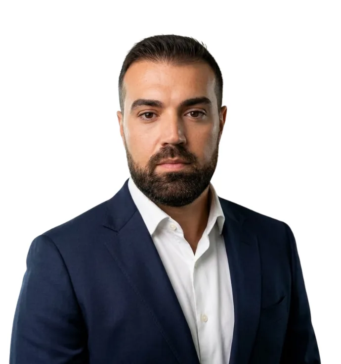 Retrato de Renato Omelczuk Loschiavo, sócio fundador do Loschiavo Advogados